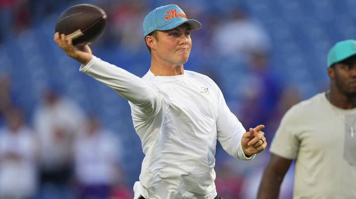 Dolphins’ Zach Wilson beats out Quinn Ewers for backup QB job