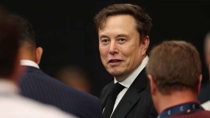Elon Musk arremete contra el jefe interino de la NASA mientras que el contrato lunar de SpaceX está en juego