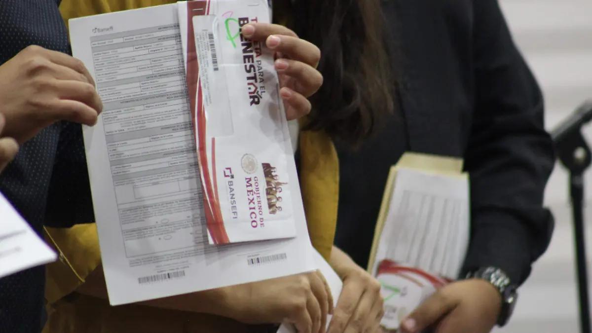Hoy comienza el pago de Becas Benito Juárez en Michoacán