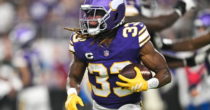 Minnesota Vikings activate RB Aaron Jones from IR ahead of Thursday matchup with L.A. Chargers