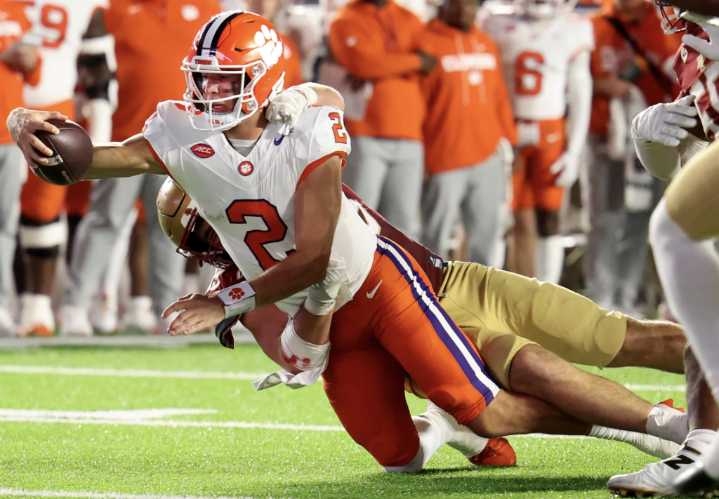 Cade Klubnik throws for a TD and runs for one before injury in Clemson’s 41