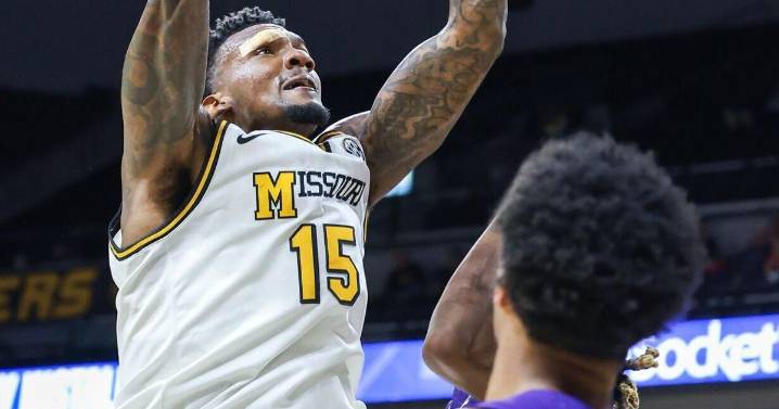 Size and strength: Mizzou shows power in the paint in exhibition win