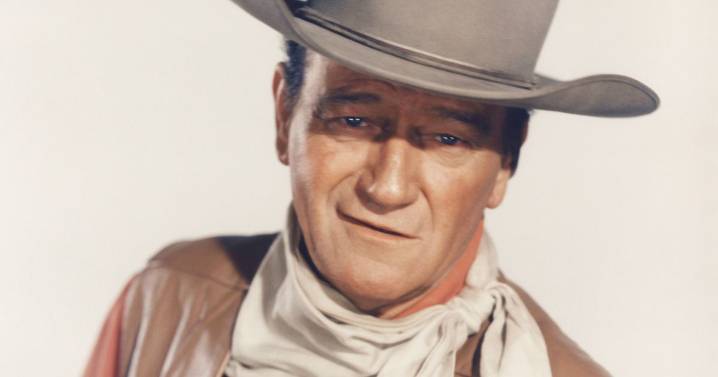 Walking with John Wayne swagger makes men appear 'tough and more confident'