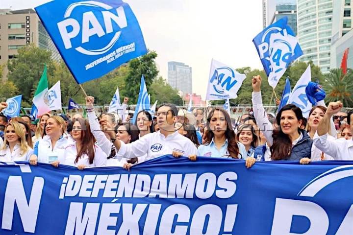 Rompe PAN con el PRI...  pero en NL continúan