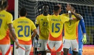 Fotos de la camiseta alternativa de Colombia para el Mundial 2026