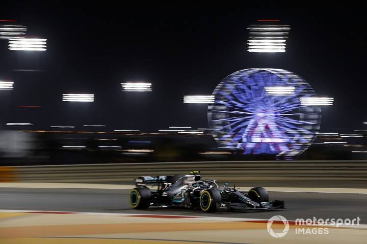Plastic bag on front wing hindered Bottas in Bahrain GP
