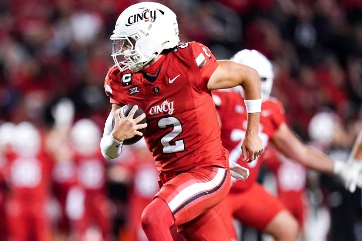 Deadspin | Underdog at No. 24 Utah, No. 17 Cincinnati set for 'tough challenge'