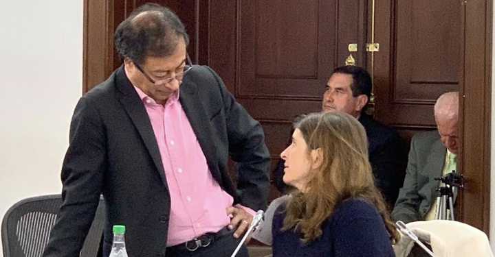 Juzgado ordena a Petro disculparse con Paloma Valencia