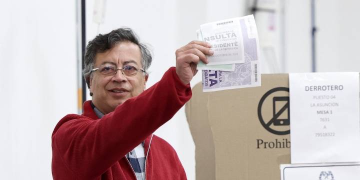 Gustavo Petro pidió postergar el cierre de las mesas de votación en la consulta del Pacto Histórico: este es el motivo