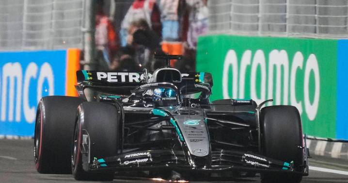 George Russell on pole for Singapore Grand Prix as Verstappen beats McLarens