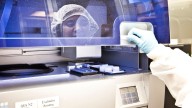 Reglamentan el uso forense de datos genéticos vinculados con la investigación criminal