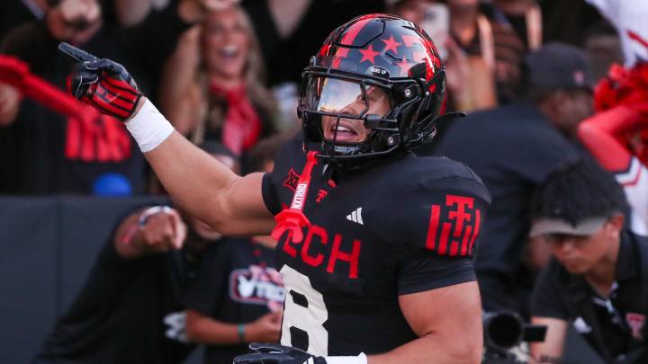 Cameron Dickey has career night in Texas Tech football win over Kansas