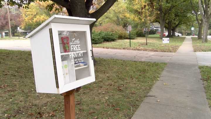 'Tidal wave of hunger': Lincoln pantries prepare as food stamp freeze nears