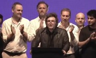 En el cierre de campaña, Milei pidió votar contra el Congreso “destituyente"