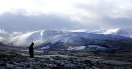 Parts of UK set to freeze in -1C temperatures with 2cm of snow falling per hour