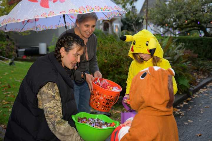Your guide to trick or treat events, free candy for Halloween in Salem