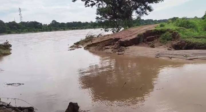 Odisha’s Rushikulya embankment breaches near Kusupada; flood level close to ‘danger mark’