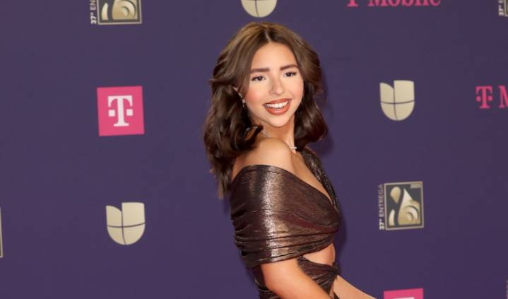 Ángela Aguilar recibe reconocimiento, pero admite sentir miedo: “Cada error pesa el triple”