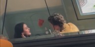 ¿Relación confirmada? Katy Perry y Justin Trudeau fueron vistos juntos a los besos en un yate