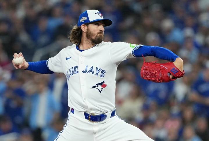 George Springer's Game 7 blast sends Jays past M's, into World Series