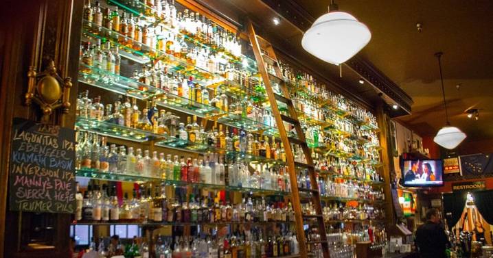 Four Paranormal Bar Recs From a Portland Ghost Tour Guide