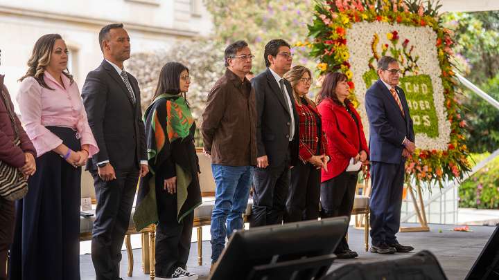 ‘Los que deben ofrecer disculpas no están aquí’: presidente Petro en acto de pérdón por crimenes del Estado
