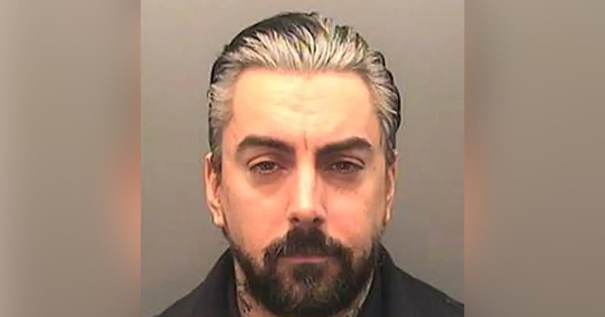 Asesinan en la cárcel a Ian Watkins, ex líder de Lostprophets y condenado por pedofilia