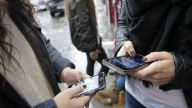 Nueva York demanda a las redes sociales por alimentar la adicción de los menores