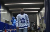 Blue Jays’ Vladimir Guerrero Jr. rocks Auston Matthews jersey ahead of Game 7