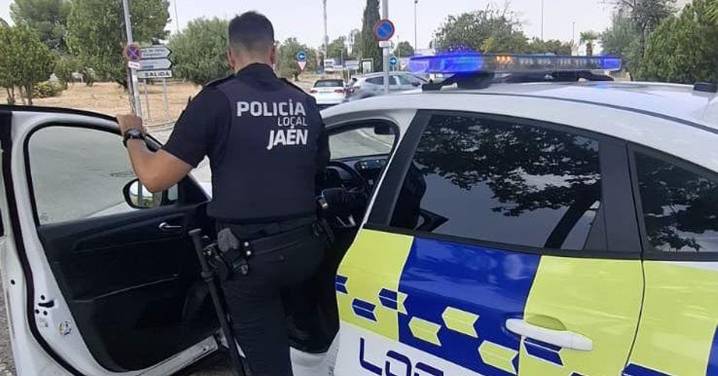 Detenido tras arrancar una cadena del cuello de una mujer en Jaén