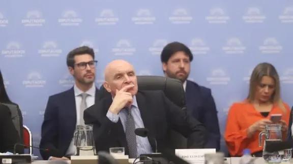 Diputados iniciaron el debate del Presupuesto 2026 con reclamos para que Espert deje la comisión