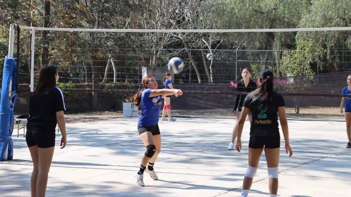 Invencibles alistan torneo de voleibol