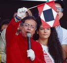 Petro, Bolívar y la bandera de la 'guerra a muerte'