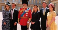 Princesses Beatrice and Eugenie 'distancing themselves' from their parents, royal author says