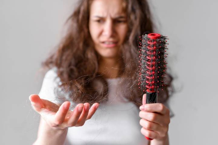 ¿Puntas abiertas? El poderoso ingrediente natural que ayuda a combatir el pelo maltratado