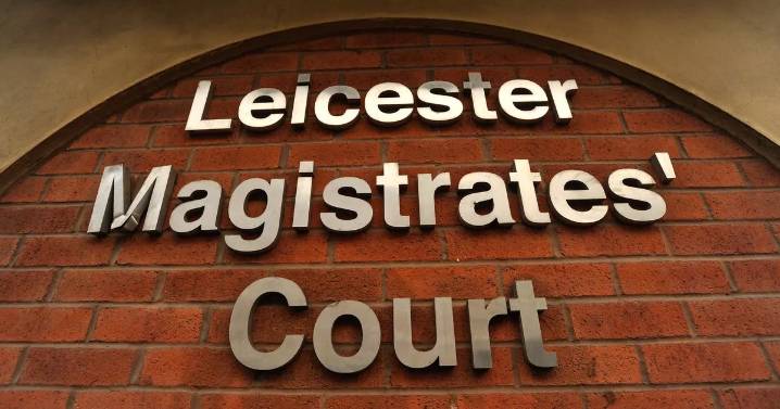 Pervert in court over more than 1,000 child abuse images