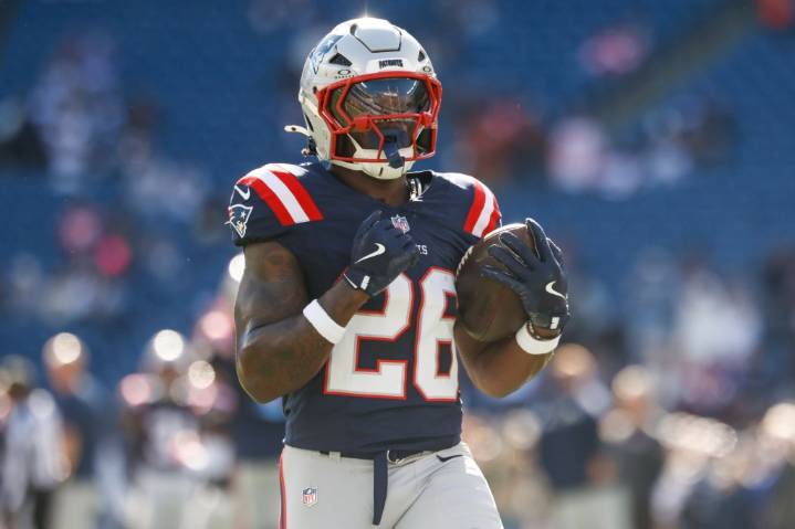 Patriots anticipating running back roster move at end of week