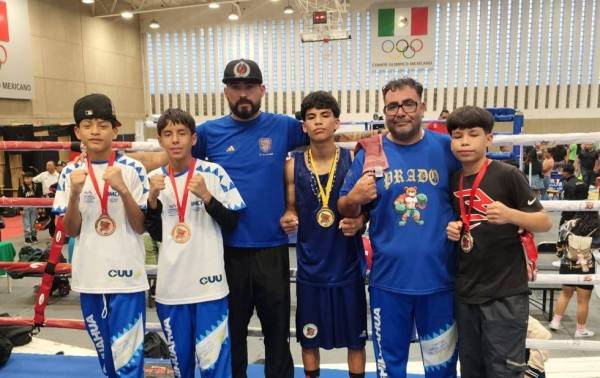Ganan 26 medallas boxeadores chihuahuenses en festival en CDMX