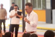 Lemus pide regular plataformas de transporte en aeropuertos