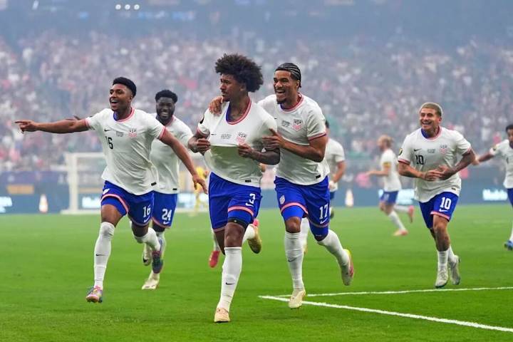 Futbolista de la selección de Estados Unidos revela una dura verdad tras fichar con un equipo inglés