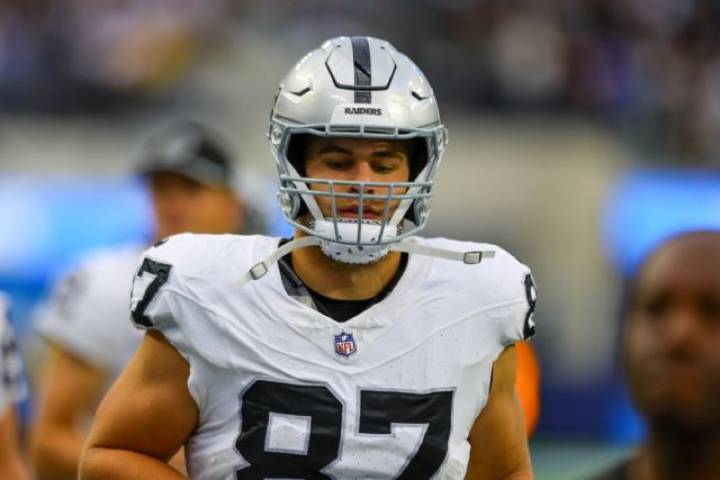 Week 7 Waiver Wire Pickups - Mason Taylor, Michael Mayer, Colston Loveland Fantasy Football Outlooks