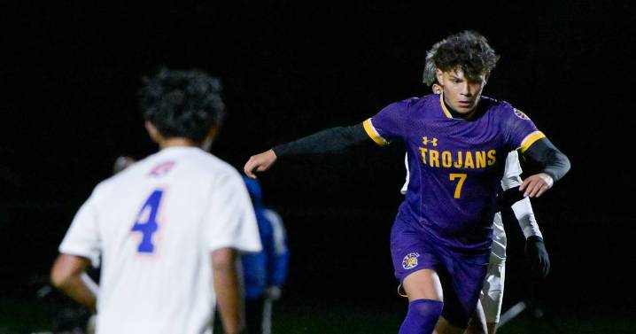 Issac Diaz, Mauricio Salinas goals lead Mendota past Genoa-Kingston, into sectional final – Shaw Local