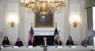 Asegura Trump que cárteles controlan México; expresa respeto por Sheinbaum