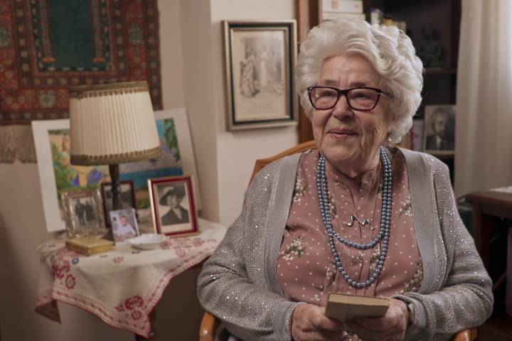 Murcia Plaza Cultura | El Casino de Cartagena rinde homenaje a María Teresa Cervantes y descubre el retrato que le hizo Díaz Burgos