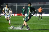 Sarmiento y Rosario Central reanudan su partido pendiente en Junín