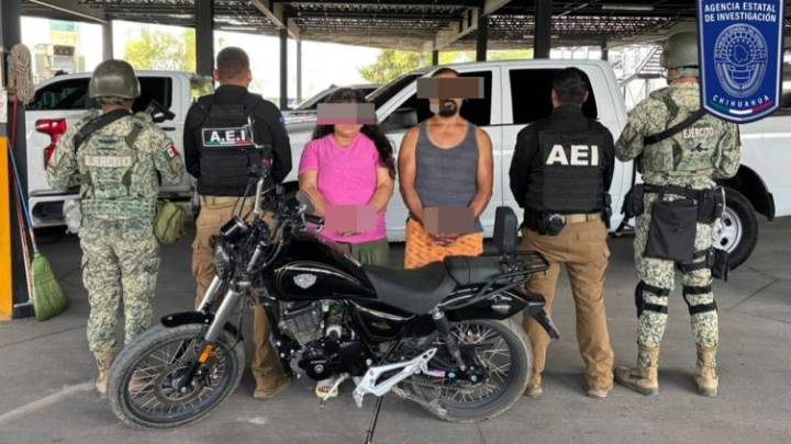 Iba pareja en moto robada; los arrestaron en La Enramada