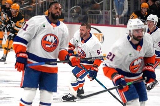Beards are back for the New York Islanders after old-school executive Lou Lamoriello's departure