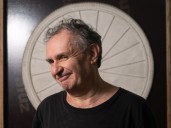 Gustavo Nielsen: "Lo que hago en literatura o arquitectura está tocado por la contemporaneidad"