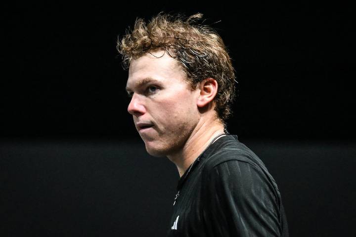 Paris Masters: American Star Smashes Racket in Frustration After Shocking Defeat to 41st Ranked Star Frustrated American Alex Michelsen melts down after stunning three-set loss to Belgium’s world no.