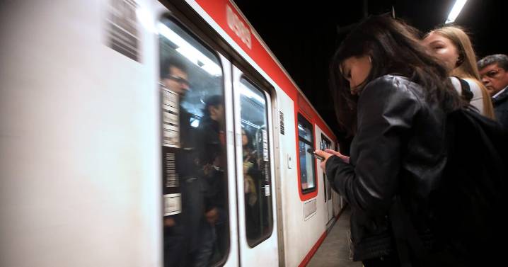 Metro de Santiago reporta estaciones sin servicio en la Línea 1